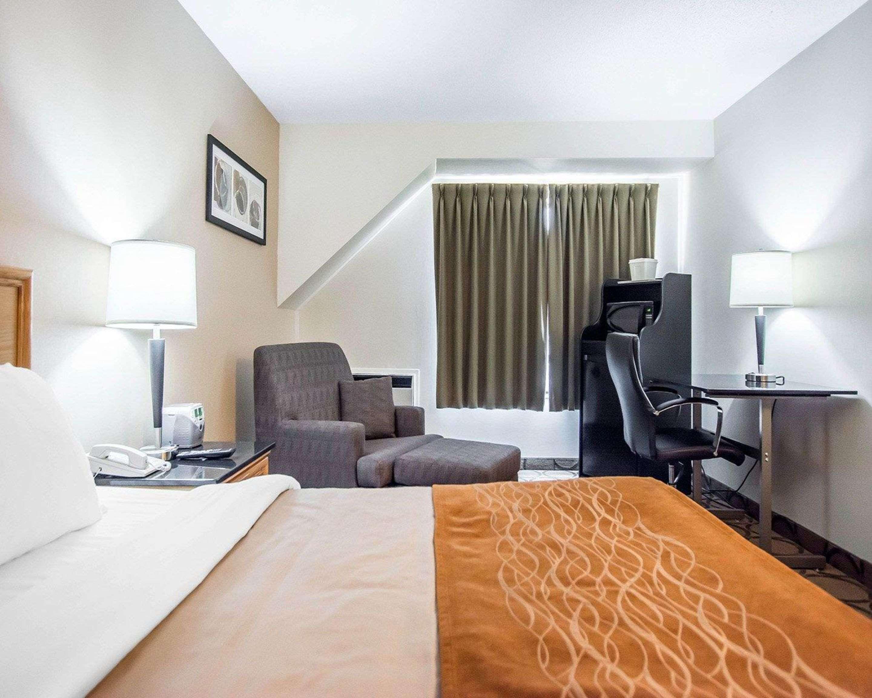 Comfort Inn Moncton East Exterior foto