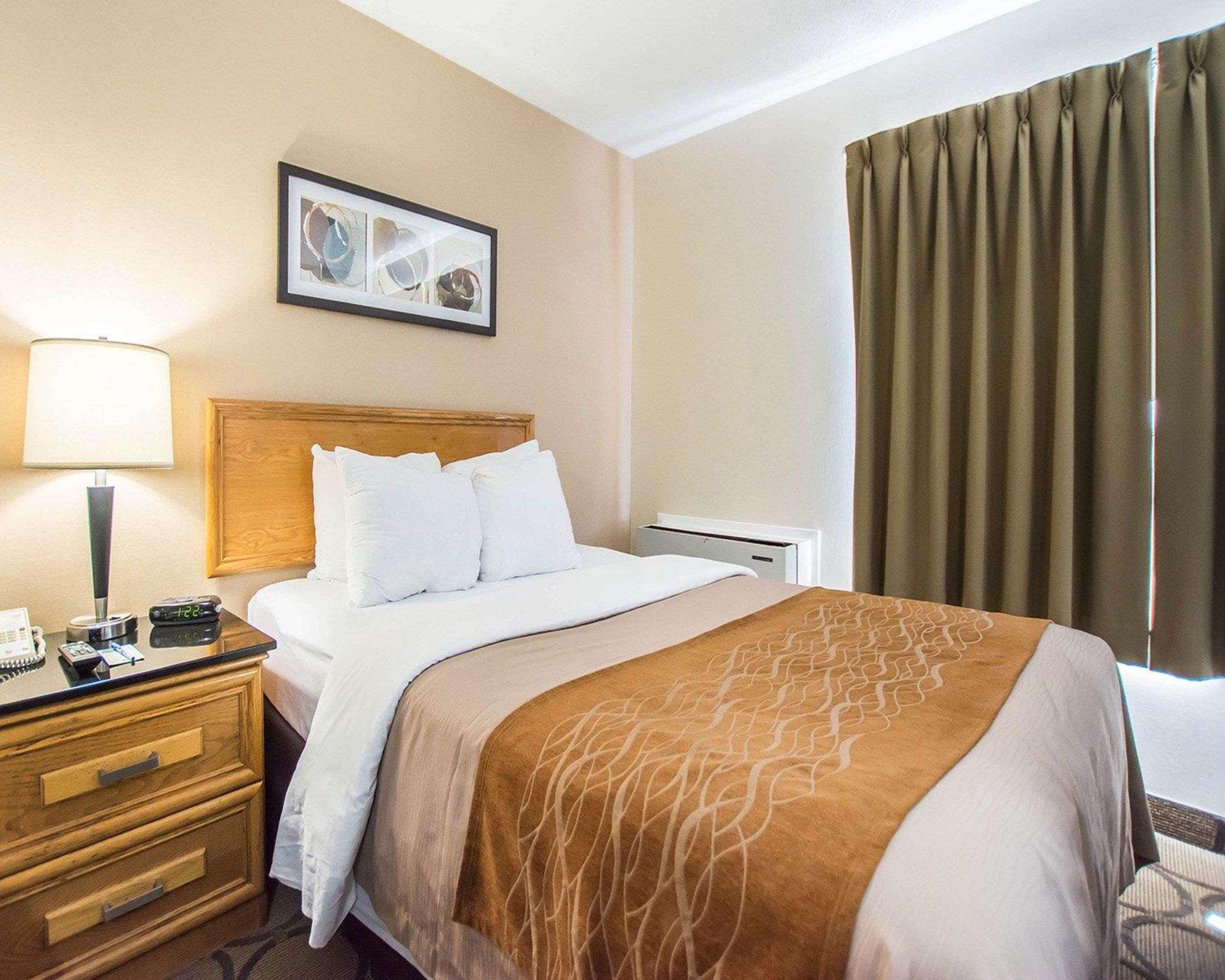 Comfort Inn Moncton East Exterior foto