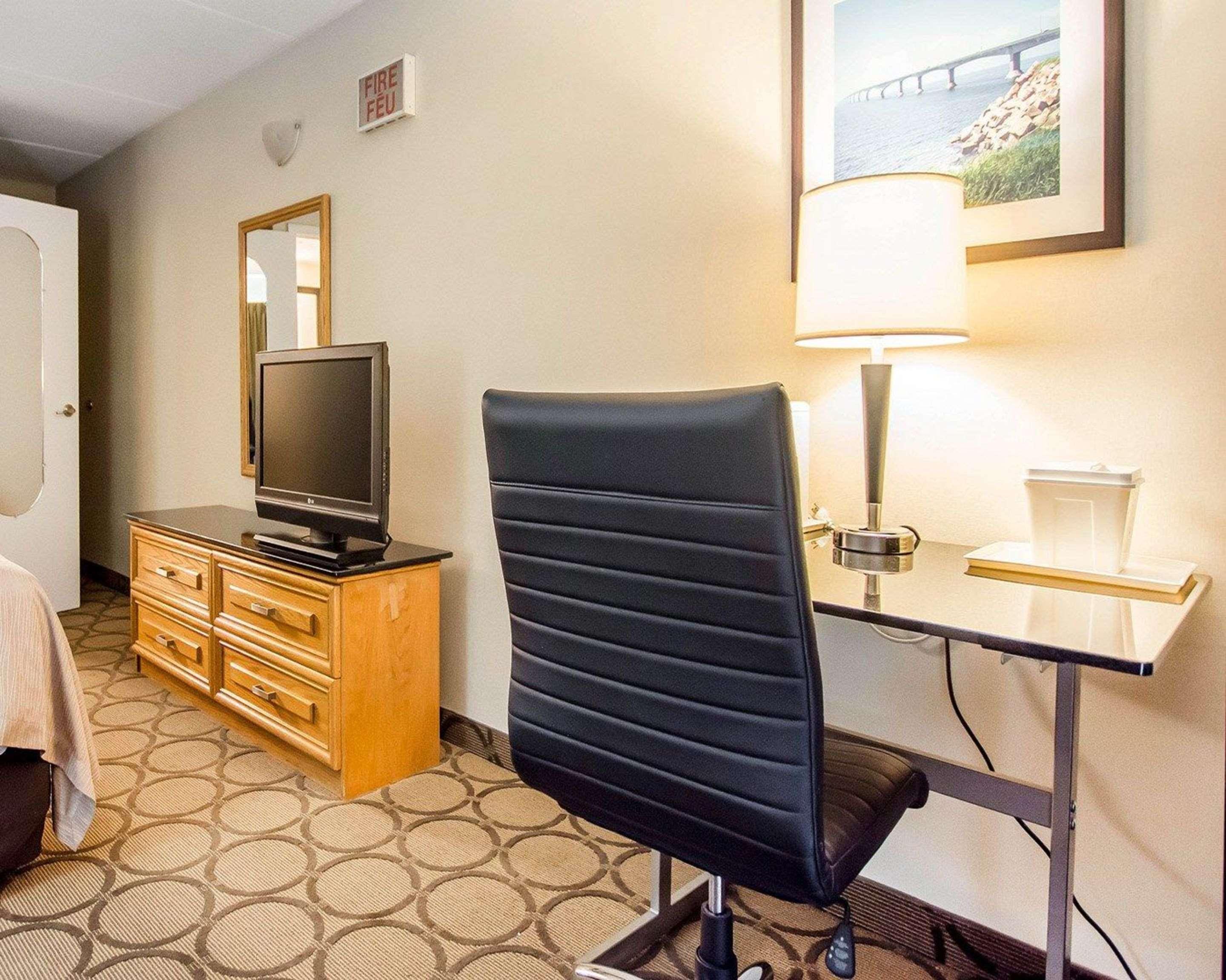 Comfort Inn Moncton East Exterior foto