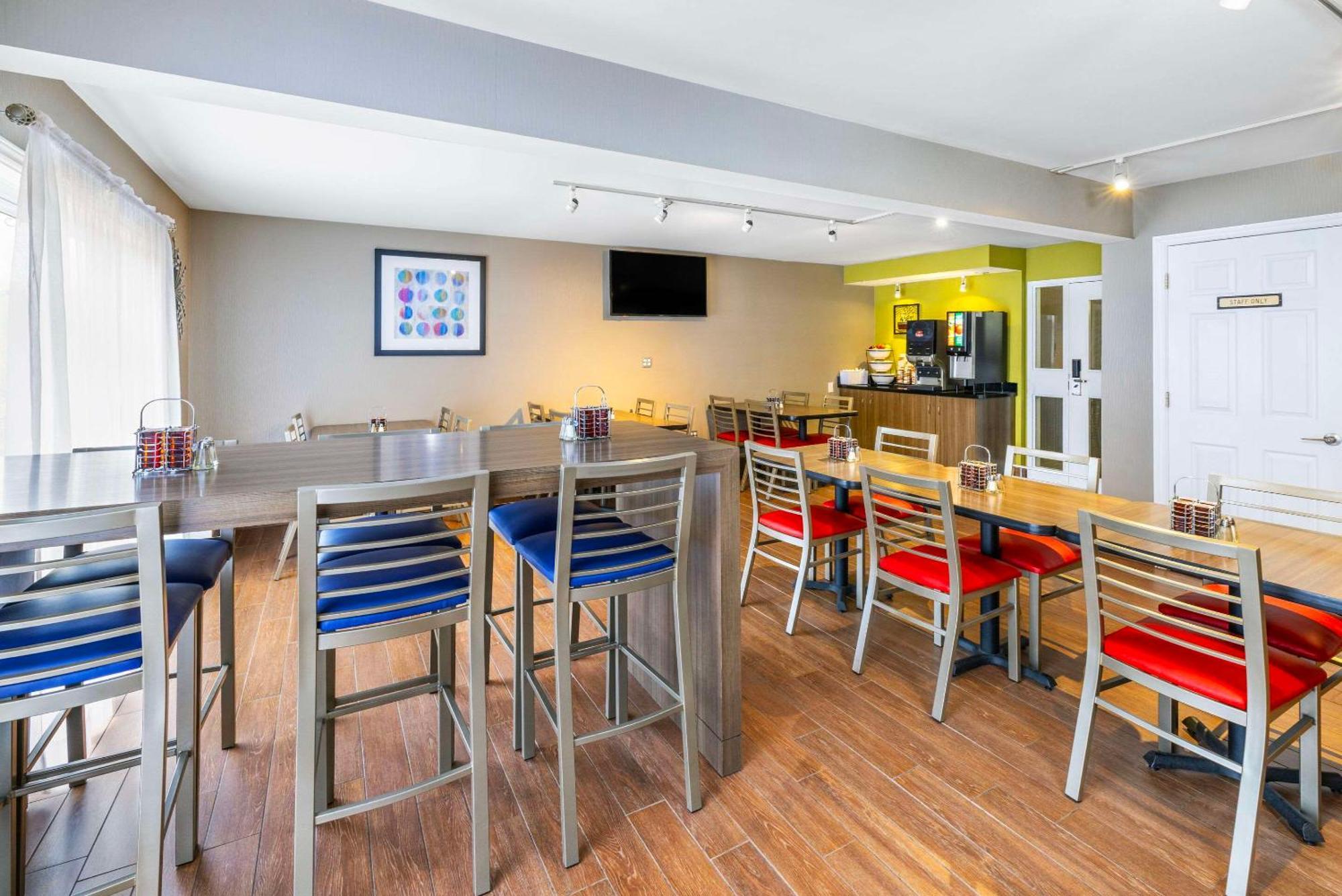 Comfort Inn Moncton East Exterior foto