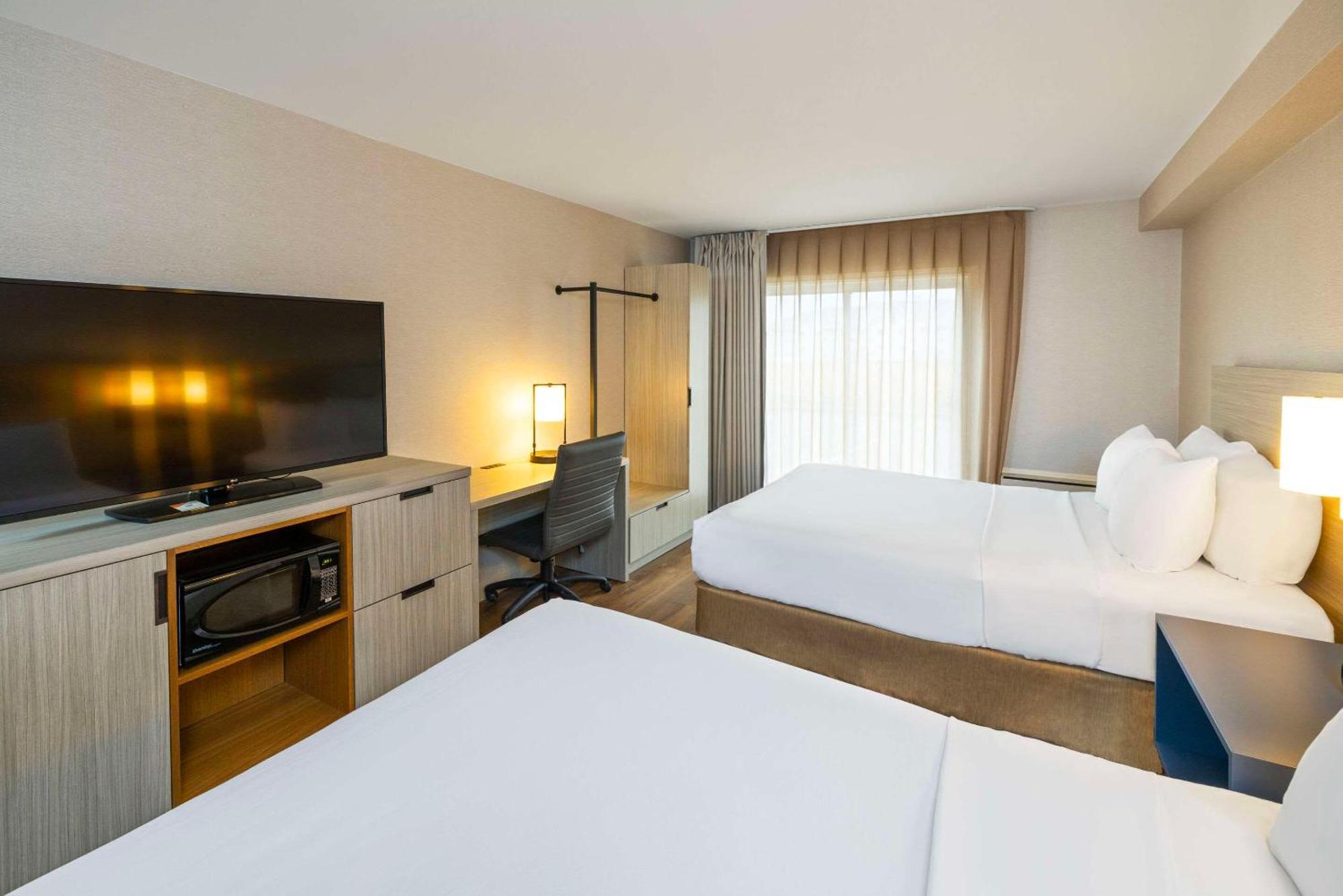 Comfort Inn Moncton East Exterior foto